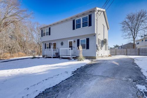 Niantic Duplex with Deck Less Than 1 Mi to Beach and Boardwalk, Niantic (zdjęcie 3)