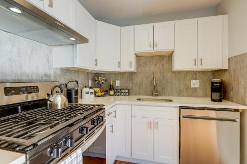 Niantic Duplex with Deck Less Than 1 Mi to Beach and Boardwalk, Niantic (zdjęcie 10)