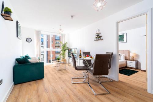 Stylish City Centre Apartment - 2 Bedrooms - Secure Parking - JQ 302H, Birmingham (fotografie 9)