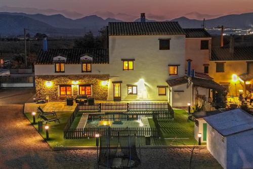 Luxe Mediterranean Masia BBQ Pool Chillout in 巴爾達爾巴