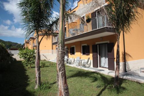 Double or Twin Room with Private Garden image 10