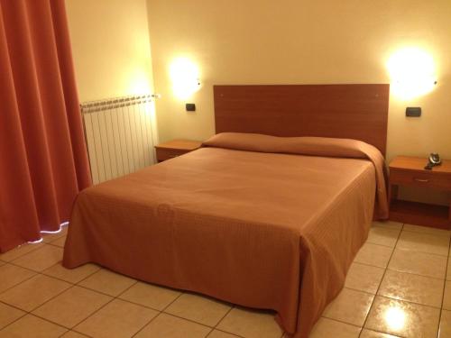 2 twin beds
