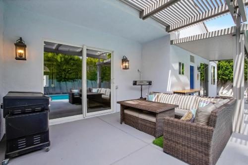 The Sunny Sanctuary Permit #17906 in Palm Springs, USA
