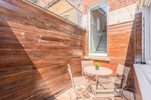 4 BR & 4 bathroom house close to Parc Barbieux