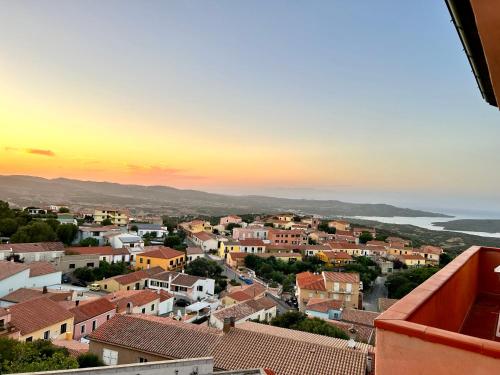 Confortevole Trilocale con Vista Mare a San Pasquale, Sardegna