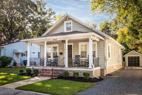 . Salisbury Hideaway