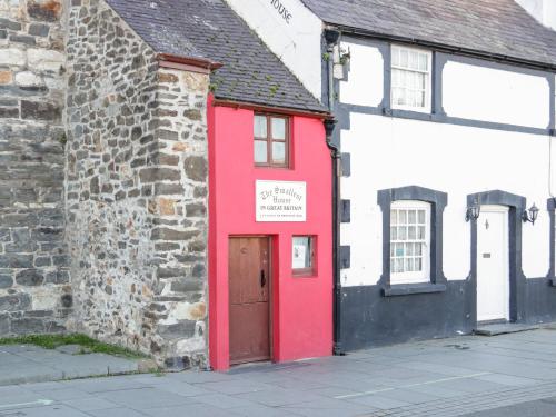 Pengwern Farmhouse - image 3