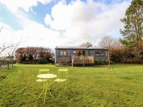 Y Caban Glas Y Caban Glas