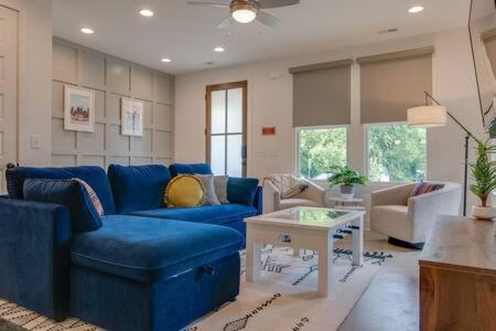 East Nashville Retreat for 10 Guests