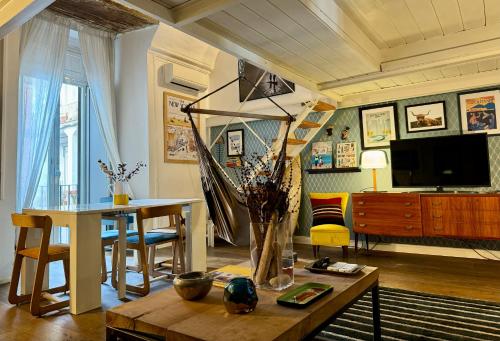 southsidehouse - Tap to explore photos