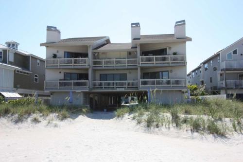 5 Pipers Nest in Indian Shores (Florida)