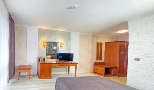 Hotel Yo - image 2