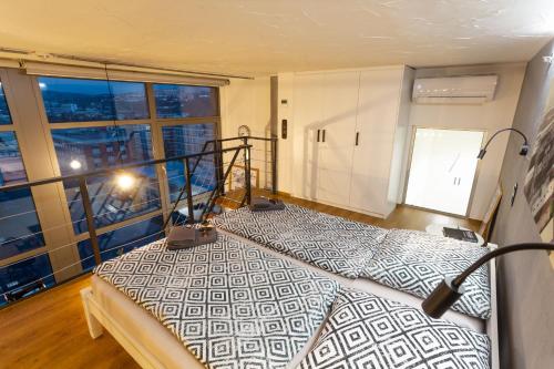 View Skyscraper Bata - loft XL View Skyscraper Bata - loft XL