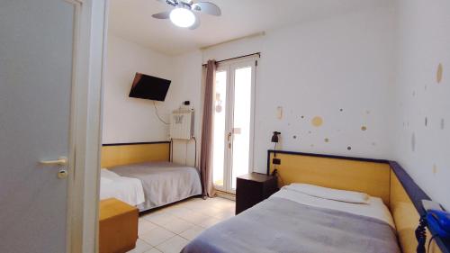 1 twin bed