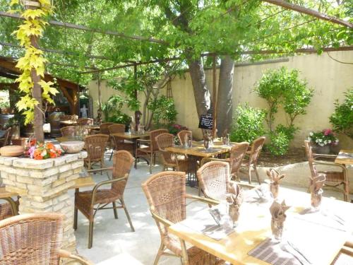 Restorāns, Auberge de la Table Ronde in Vinon-Sur-Verdon