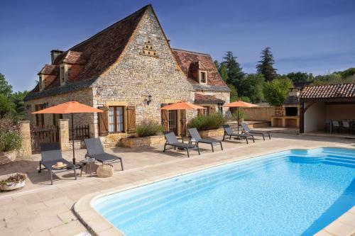 Villa en pierre 10 pers, piscine chauffée gîte à louer La Chapelle-Mouret
