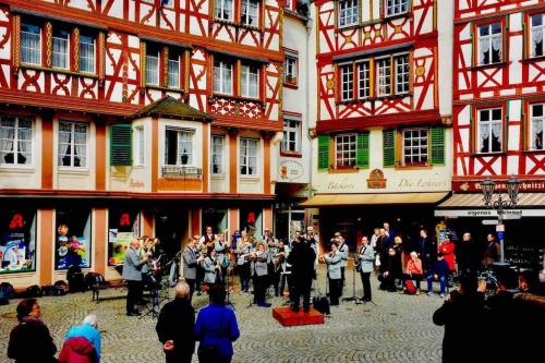 Kilátás, Wohnen direkt am Moselstrand in Bernkastel-Kues