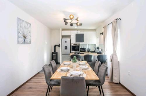 設施, Apartment Dawn- cozy apartment with private pool near Omiš (Apartment Dawn- cozy apartment with private pool near Omis) in 奧斯特維卡