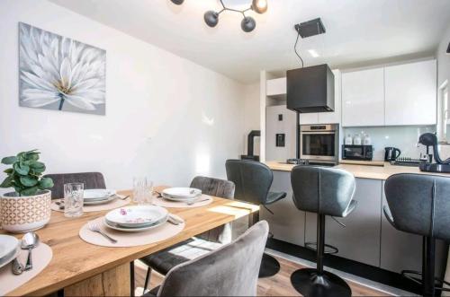 設施, Apartment Dawn- cozy apartment with private pool near Omiš (Apartment Dawn- cozy apartment with private pool near Omis) in 奧斯特維卡