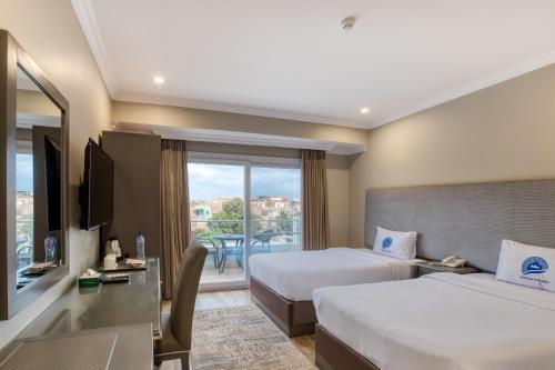 Mamlouk Pyramids Hotel - image 5