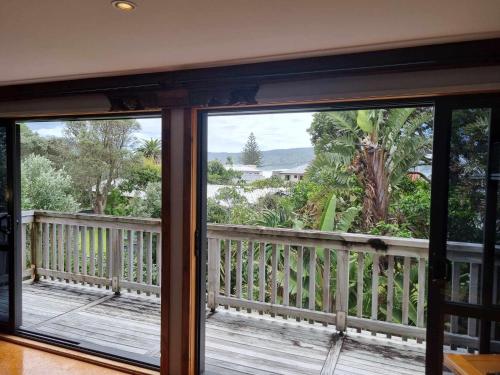 Hosts on the Coast - Oasis on Ocean in Whangamata