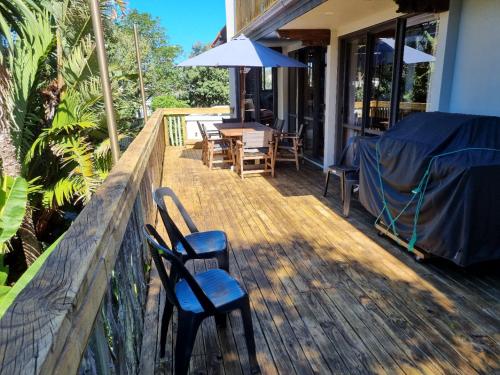 Hosts on the Coast - Oasis on Ocean in Whangamata