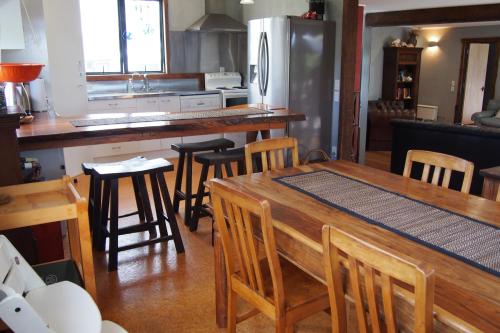 Hosts on the Coast - Oasis on Ocean in Whangamata