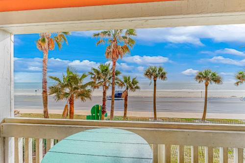 Dawn Beach 622 in Galveston, USA