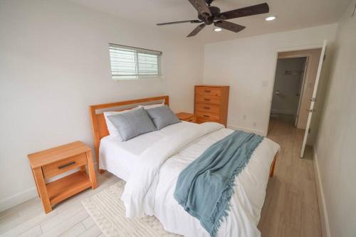 Downtown Manhattan Beach Walk Street - Lower Unit of Duplex in Manhattan Beach, USA