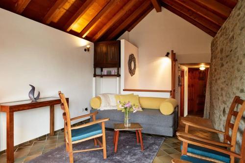 Wild Valley Hidden Rustico in Valle Onsernone in Isorno