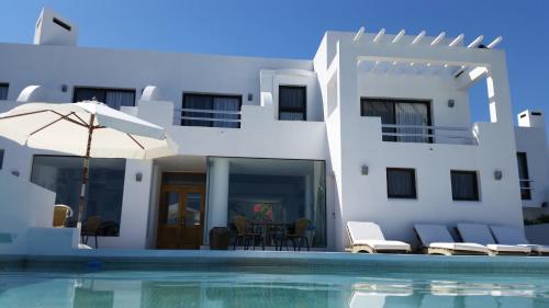 A szálláshely kívülről, Posada de los Pajaros in La Barra