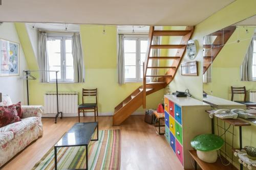 Bright duplex in the heart of Paris - Welkeys - Location saisonnière - Paris