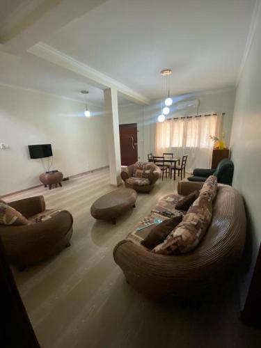 3 Bedroom, Entire House with parking space