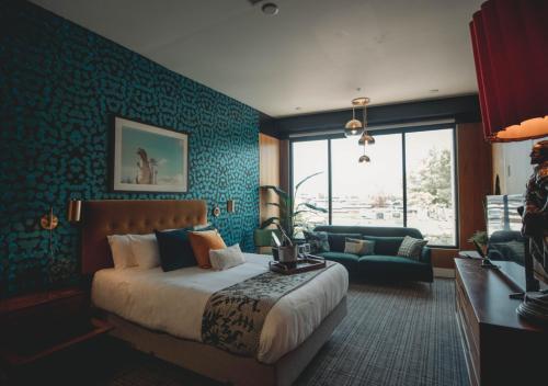 room detail thumbnail 0