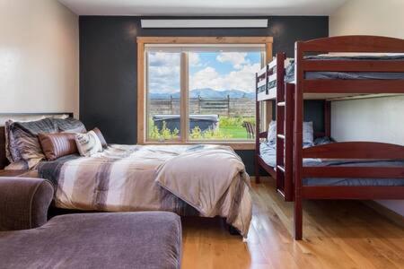 Teton Crest Lodge Sleeps 24 Ideal Reunion Spot Teton Crest Lodge Sleeps 24 Ideal Reunion Spot