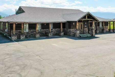 Teton Crest Lodge Sleeps 24 Ideal Reunion Spot Teton Crest Lodge Sleeps 24 Ideal Reunion Spot