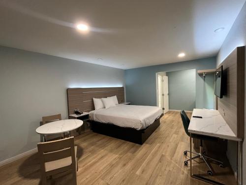 Travelodge by Wyndham Fairplex Pomona