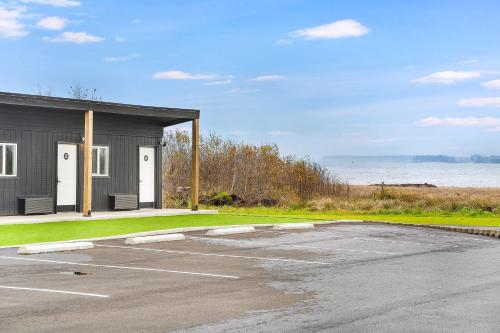 South Bay Inn - image 7