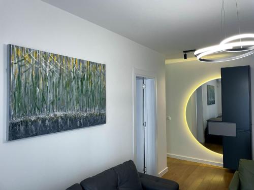 One-Bedroom Apartment image 9