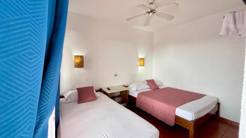 Hostal Nuevo Arenal downtown, private rooms with bathroom