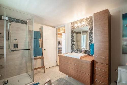 Rustic & Modern Chalet 32 Acre of Land in 聖保蘭