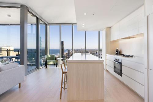 ULTIQA Signature at Broadbeach – khách sạn tại Bãi Biển Broad
