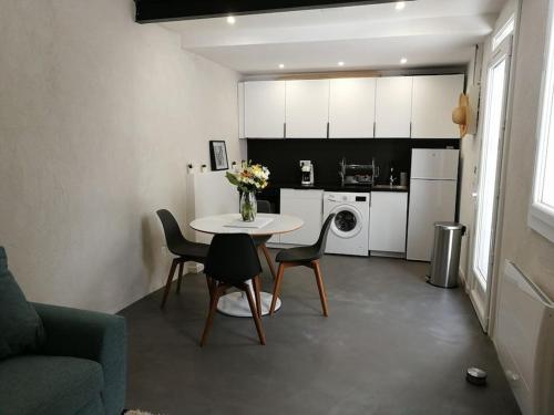 Villa au Calme avec Extérieur et parking gratuit aux portes d'Aix et Marseille Emplacement idéal, Marseille (Foto 3)