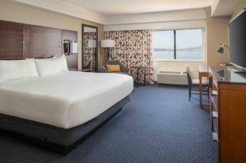 DoubleTree by Hilton San Francisco Airport - Hotel - Burlingame