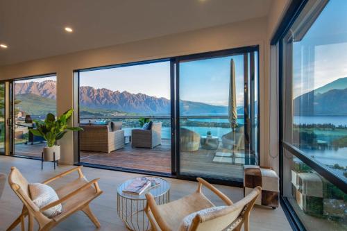 Highlands House- Lake Views- Free Parking- AC- BBQ - image 4