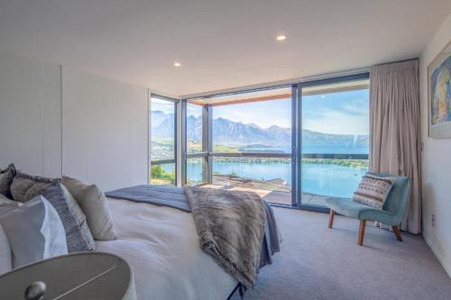 Highlands House- Lake Views- Free Parking- AC- BBQ - image 12