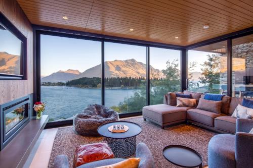 Lakehouse 1- Free Parking- Walk To Town- Air Con
