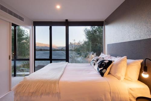 Lakehouse 1- Free Parking- Walk To Town- Air Con - image 3