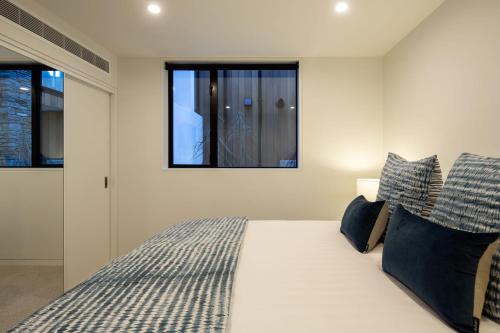 Lakehouse 4- Free Parking- Walk To Town- Air Con