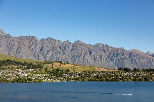 Holiday Home image 1